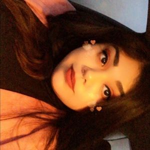 Meet your Posher, Stefanie